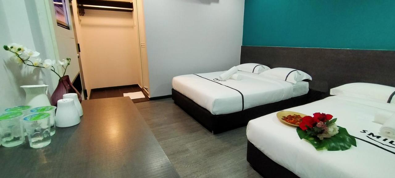 Smile Hotel Petaling Jaya Ss2 Экстерьер фото