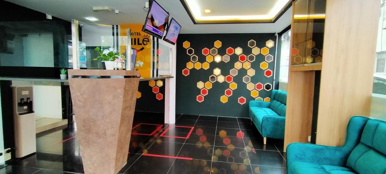 Smile Hotel Petaling Jaya Ss2 Экстерьер фото
