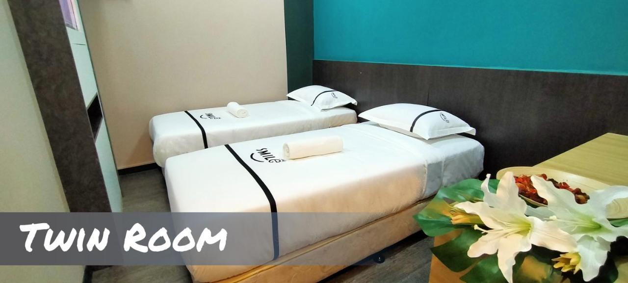 Smile Hotel Petaling Jaya Ss2 Экстерьер фото