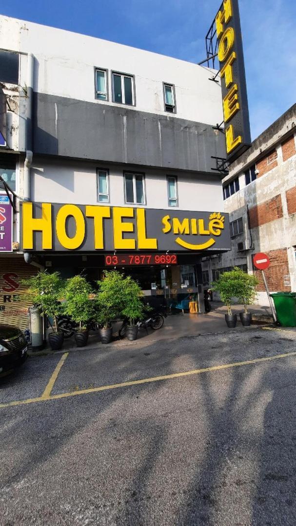 Smile Hotel Petaling Jaya Ss2 Экстерьер фото